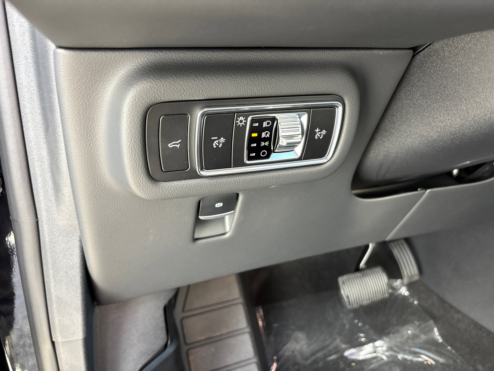 New 2026 Lincoln Nautilus Reserve w/ Jet Appearance Package image 14