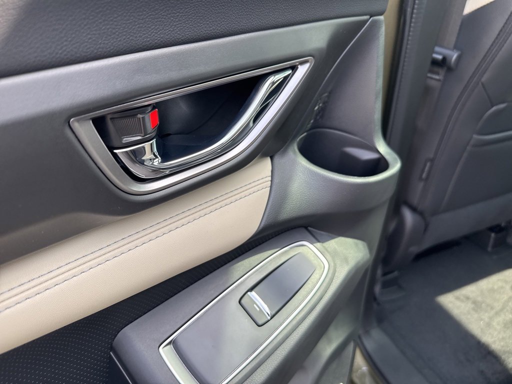 New 2025 Subaru Ascent Limited image 25
