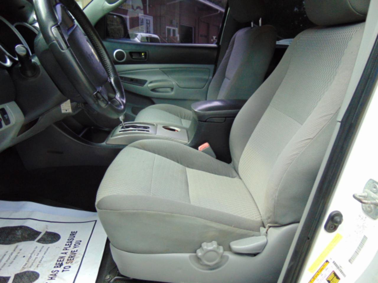 Used 2013 Toyota Tacoma 4x4 Double Cab w/ SR5 Pkg image 5