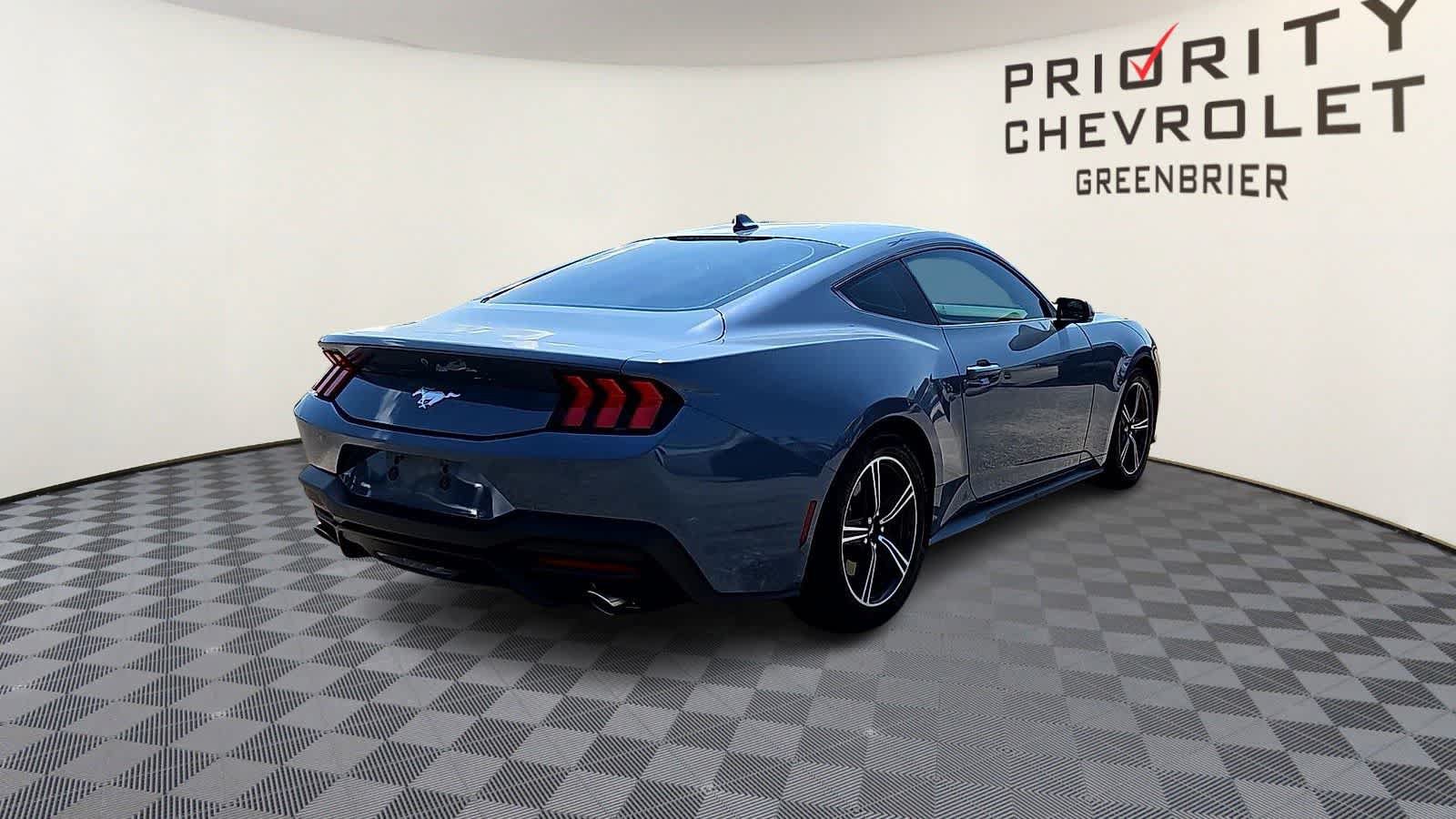 Used 2024 Ford Mustang Coupe RWD image 8