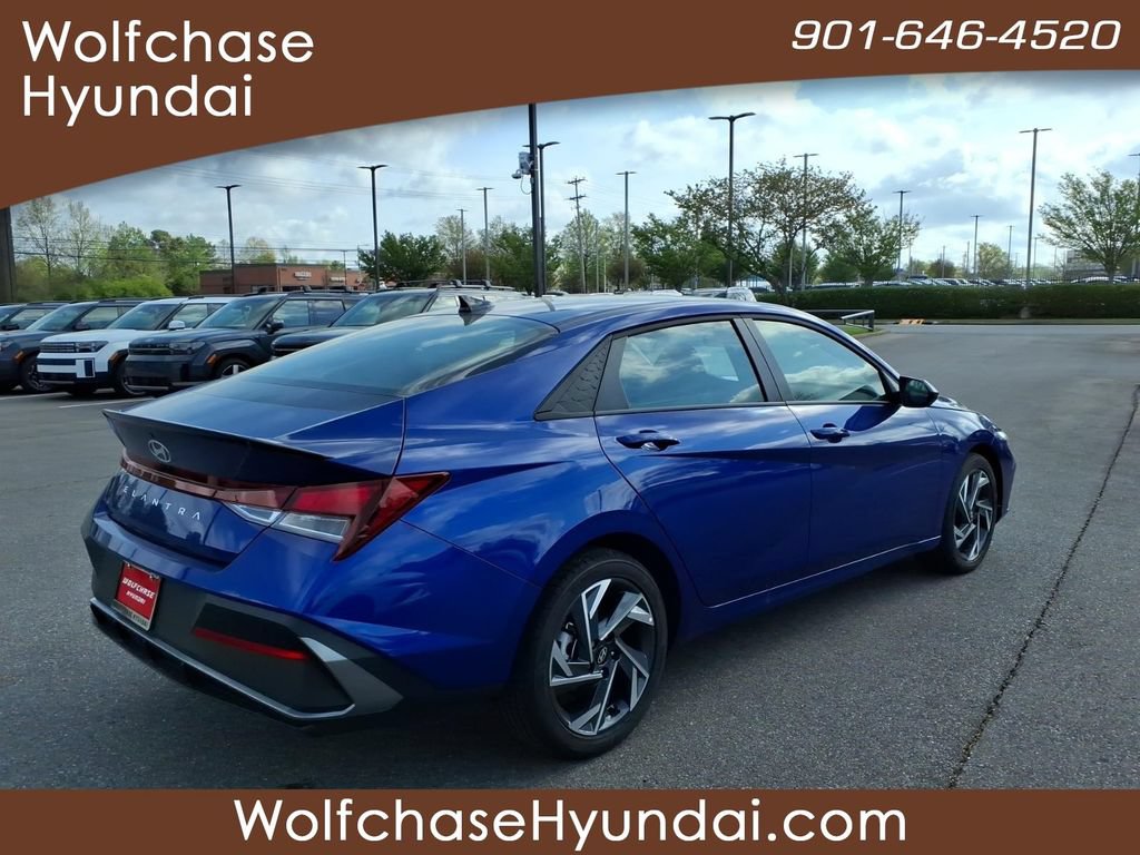 New 2025 Hyundai Elantra Sport FWD image 5