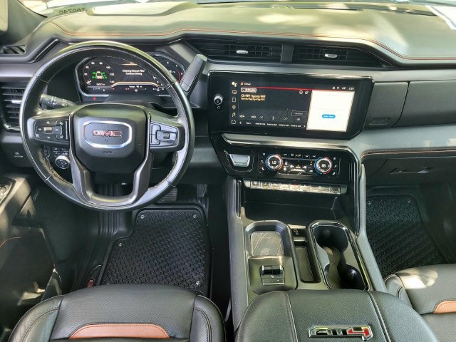 Used 2025 GMC Sierra 2500 AT4 AWD/4WD image 13