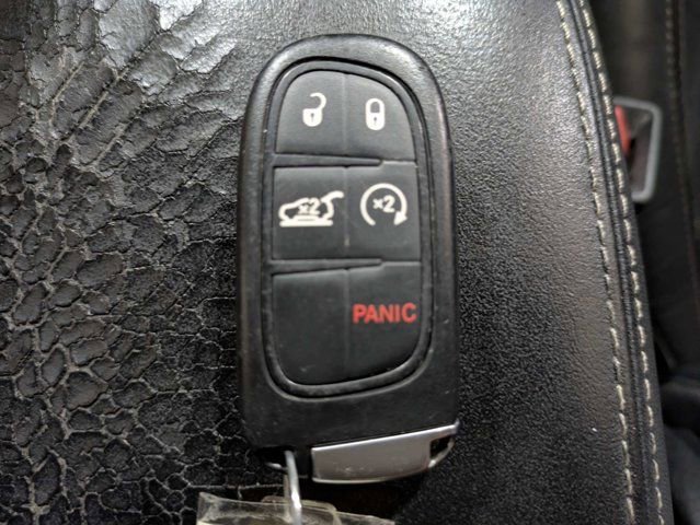 Used 2018 Jeep Cherokee Latitude Plus w/ Comfort/Convenience Group FWD image 32