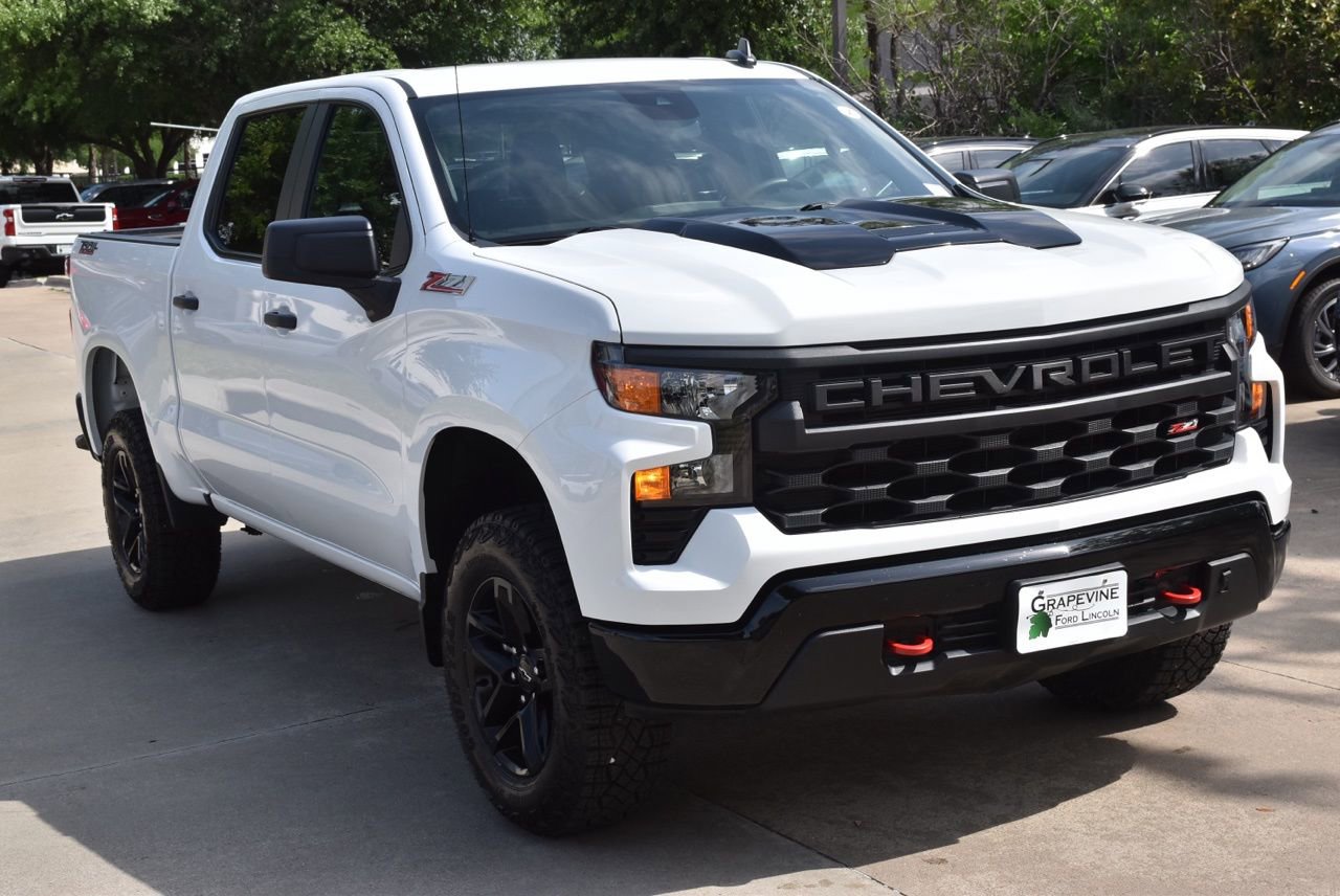 Used 2025 Chevrolet Silverado 1500 Custom Trail Boss image 4