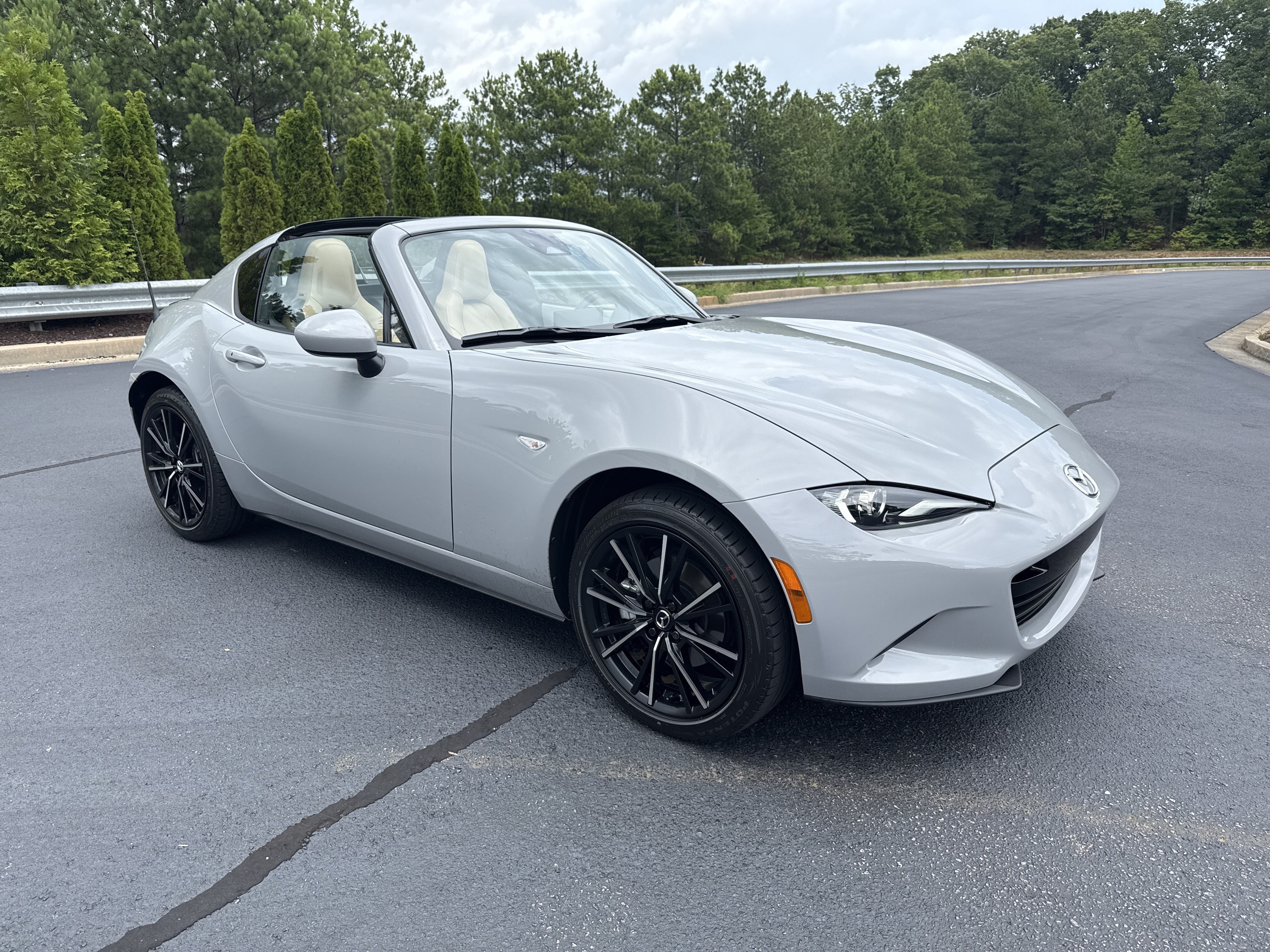 Used 2026 MAZDA MX-5 Miata RF Grand Touring RWD image 2