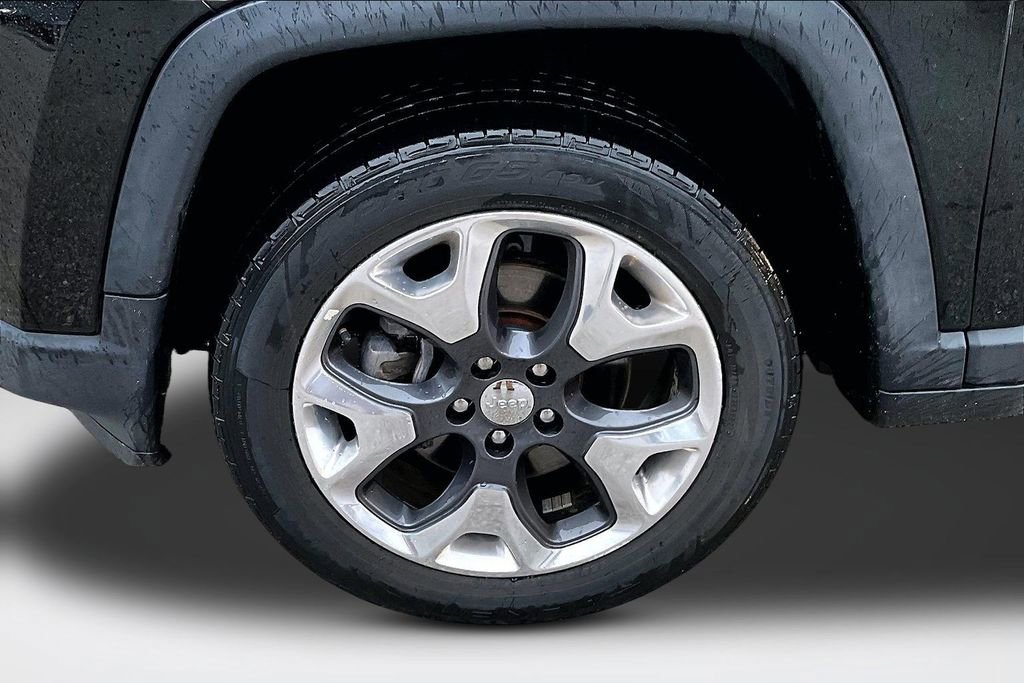 Used 2018 Jeep Compass Limited w/ Navigation Group image 33