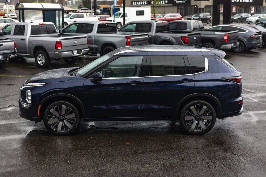New 2026 Mitsubishi Outlander SEL AWD/4WD image 11