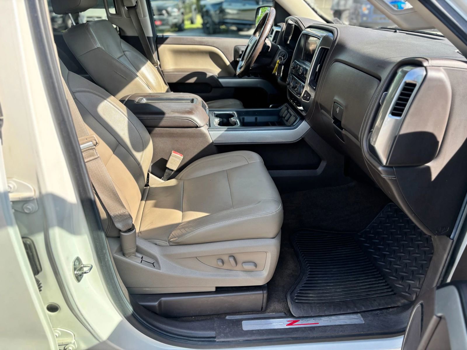 Used 2014 Chevrolet Silverado 1500 LTZ Z71 AWD/4WD image 14