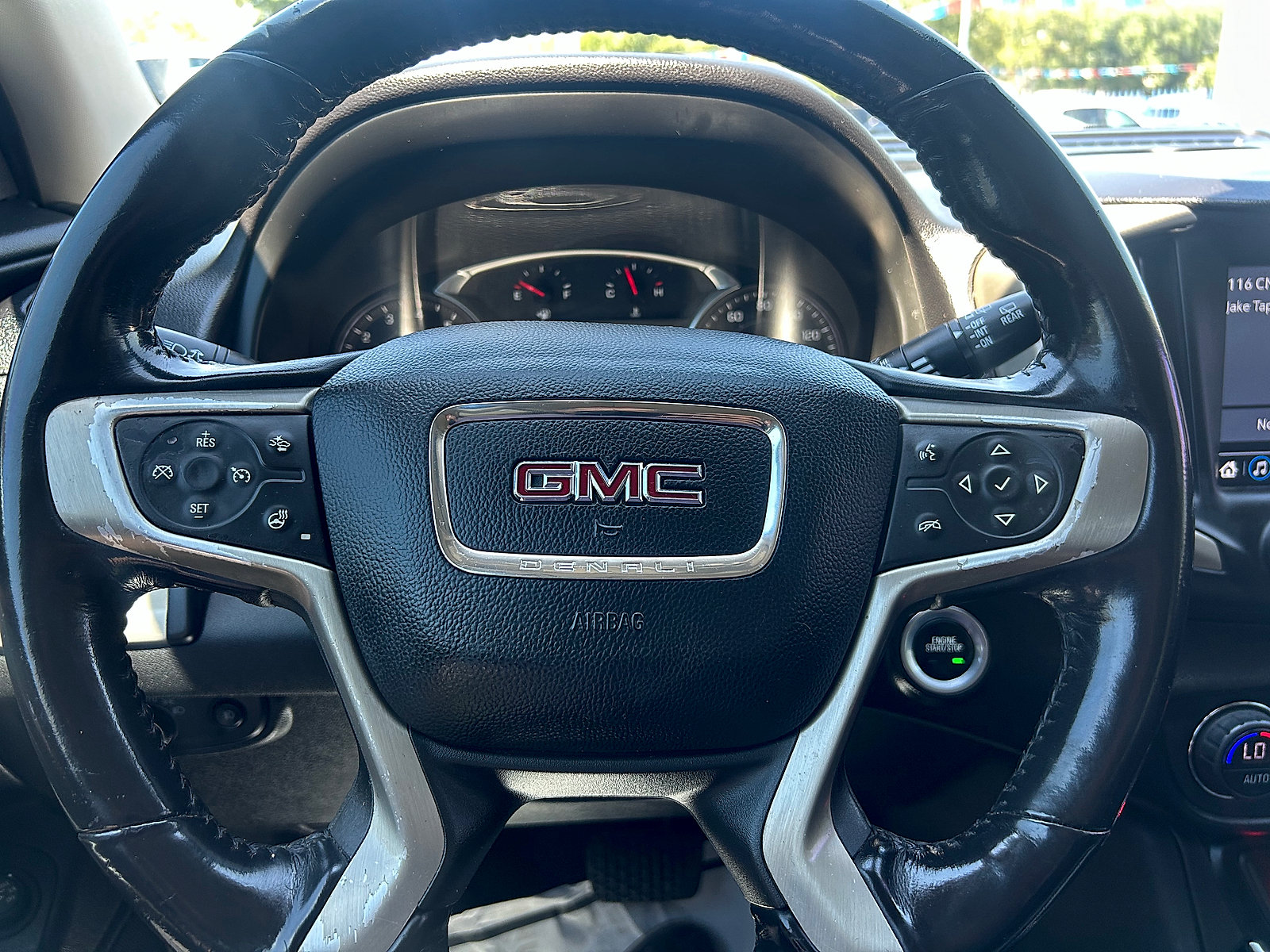 Used 2018 GMC Terrain Denali w/ Comfort Package FWD image 15