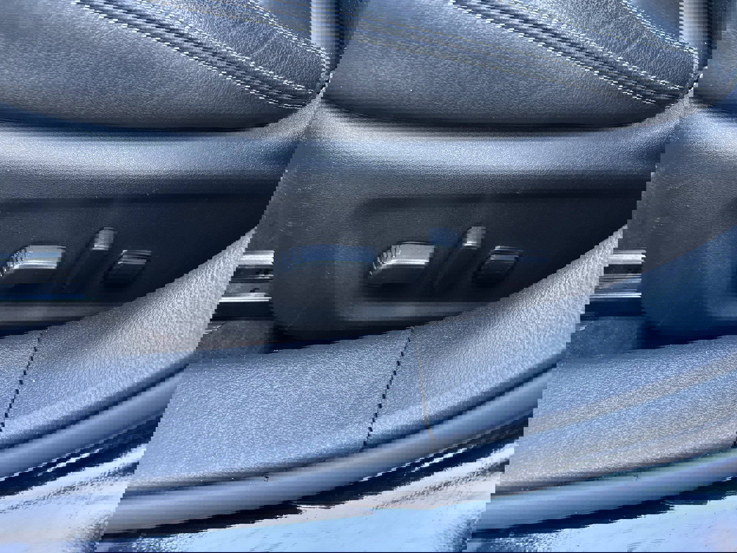 Used 2023 Nissan Altima 2.5 SL FWD image 5