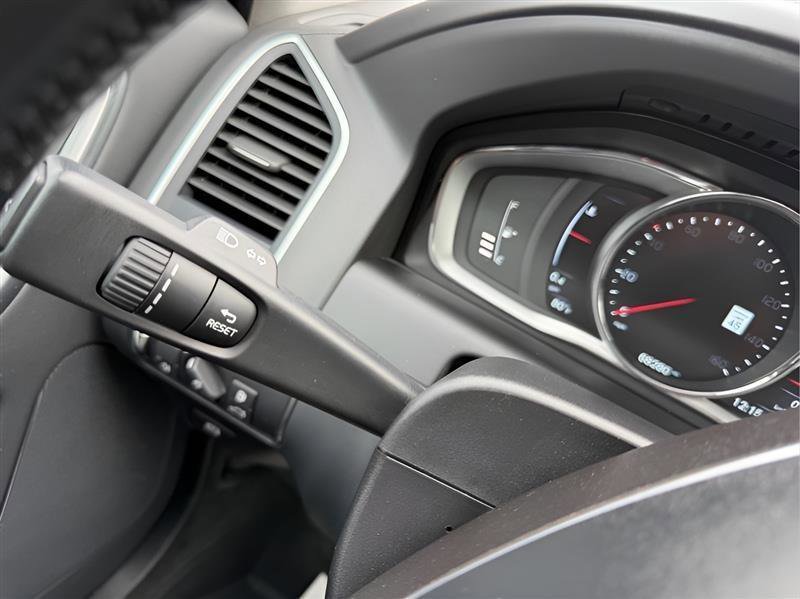 Used 2015 Volvo XC60 T5 Platinum FWD image 55