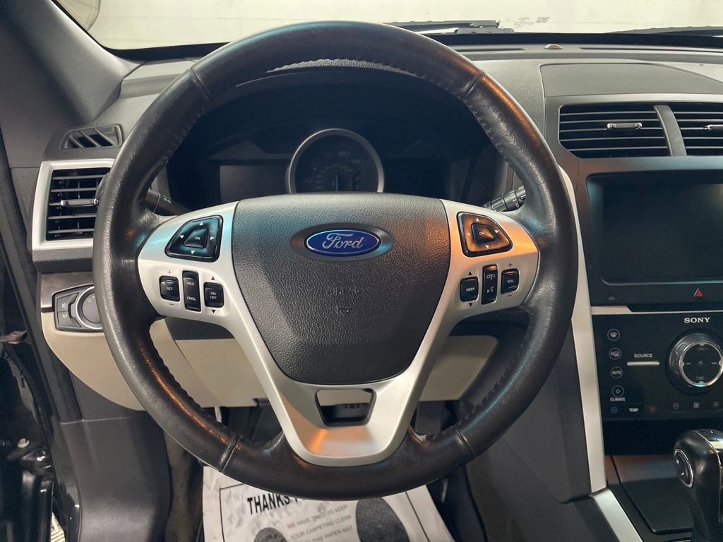Used 2015 Ford Explorer Limited image 16