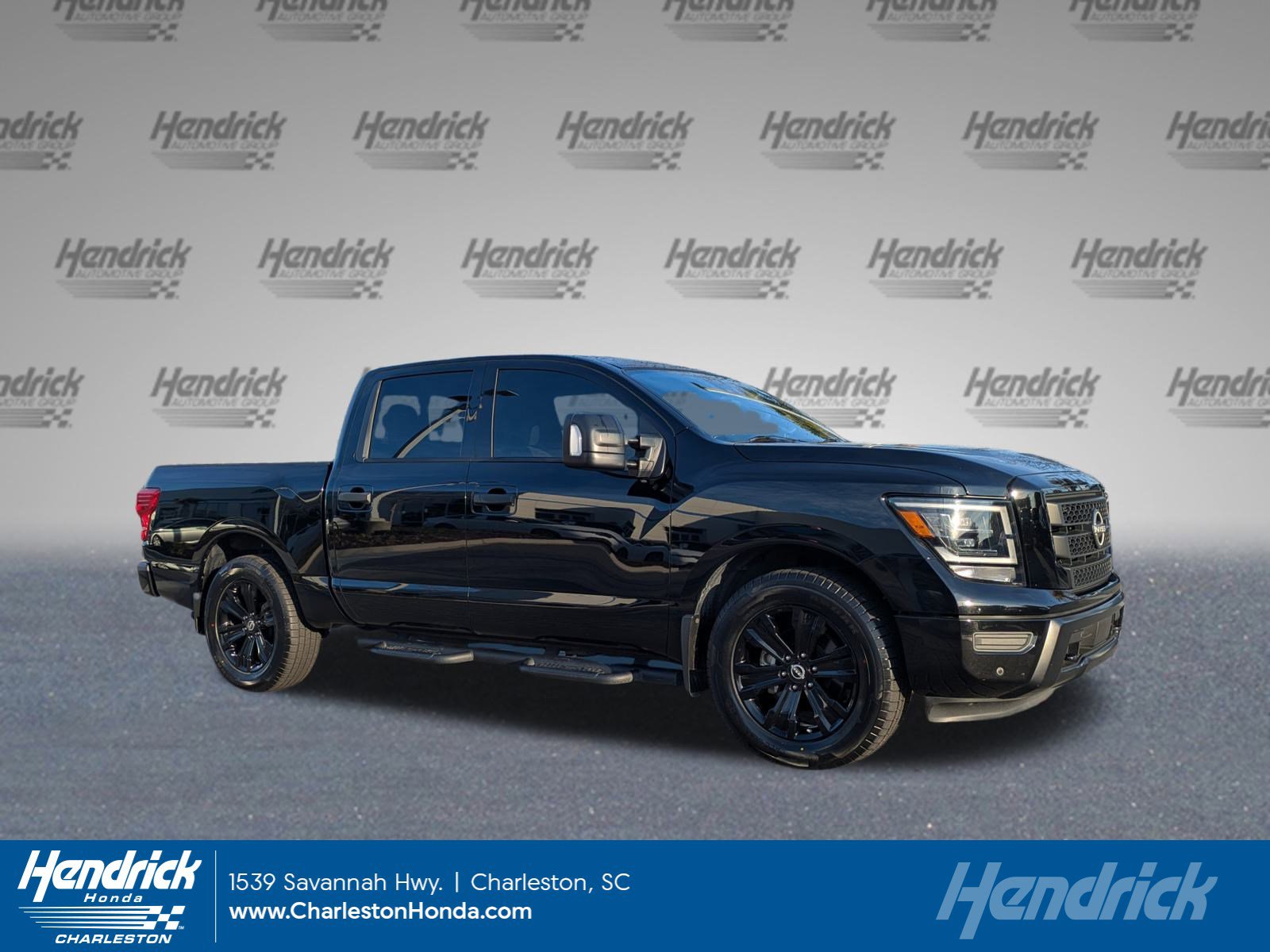 Used 2024 Nissan Titan SV w/ SV Convenience Package