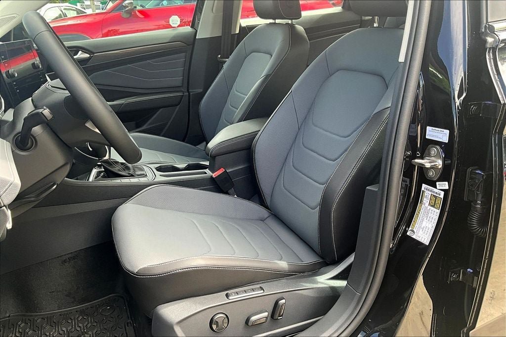 New 2026 Volkswagen Jetta SEL FWD image 18