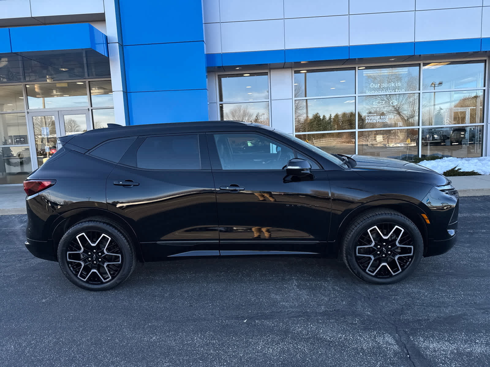 Used 2024 Chevrolet Blazer RS w/ Driver Confidence II Package image 2