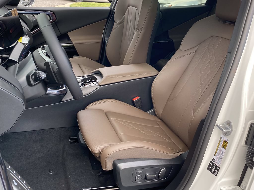 New 2026 BMW X3 xDrive30i w/ Premium Package AWD/4WD image 13