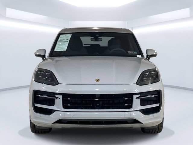 Certified 2025 Porsche Cayenne GTS AWD/4WD image 10
