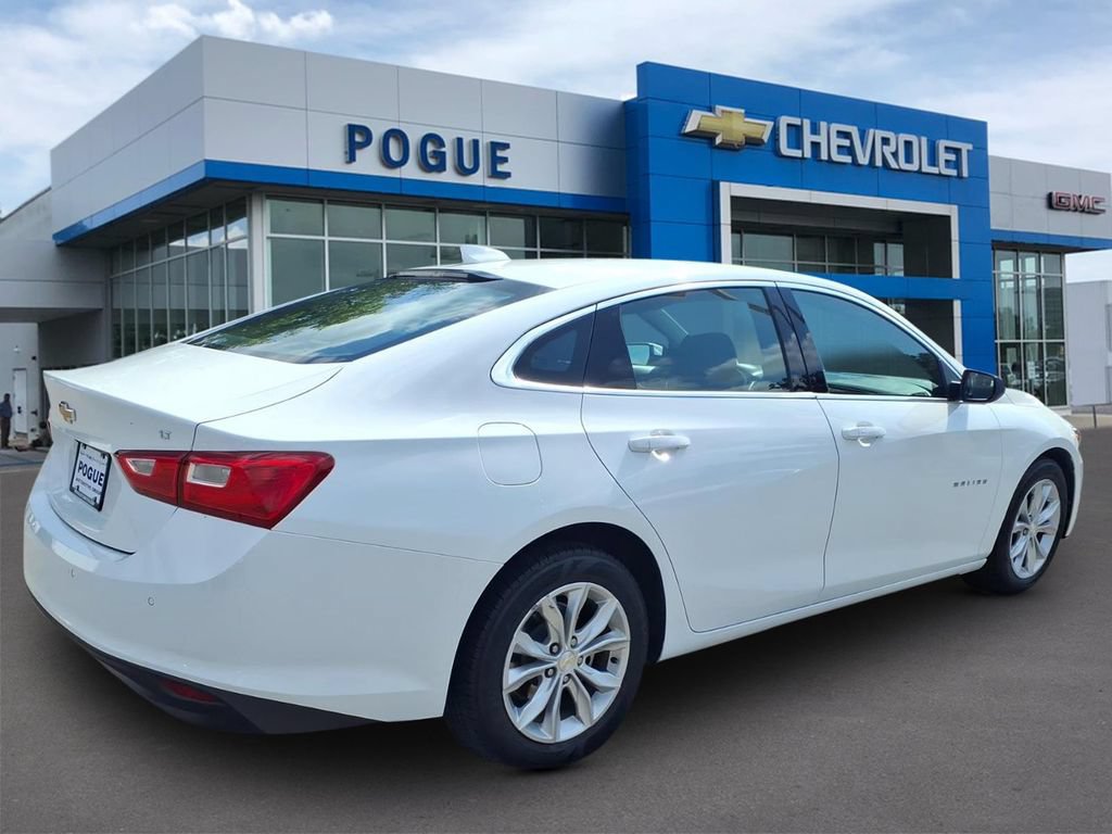 Used 2025 Chevrolet Malibu LT FWD image 2