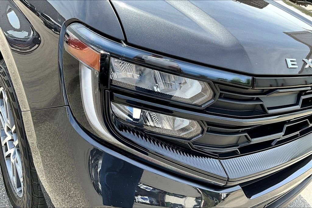 Used 2025 Ford Expedition Active AWD/4WD image 34