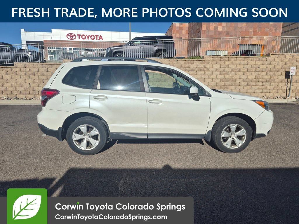 Used 2016 Subaru Forester 2.5i Premium w/ All-Weather Package AWD/4WD image 10