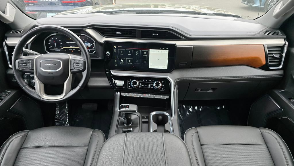 Used 2023 GMC Sierra 1500 Denali w/ Technology Package AWD/4WD image 18