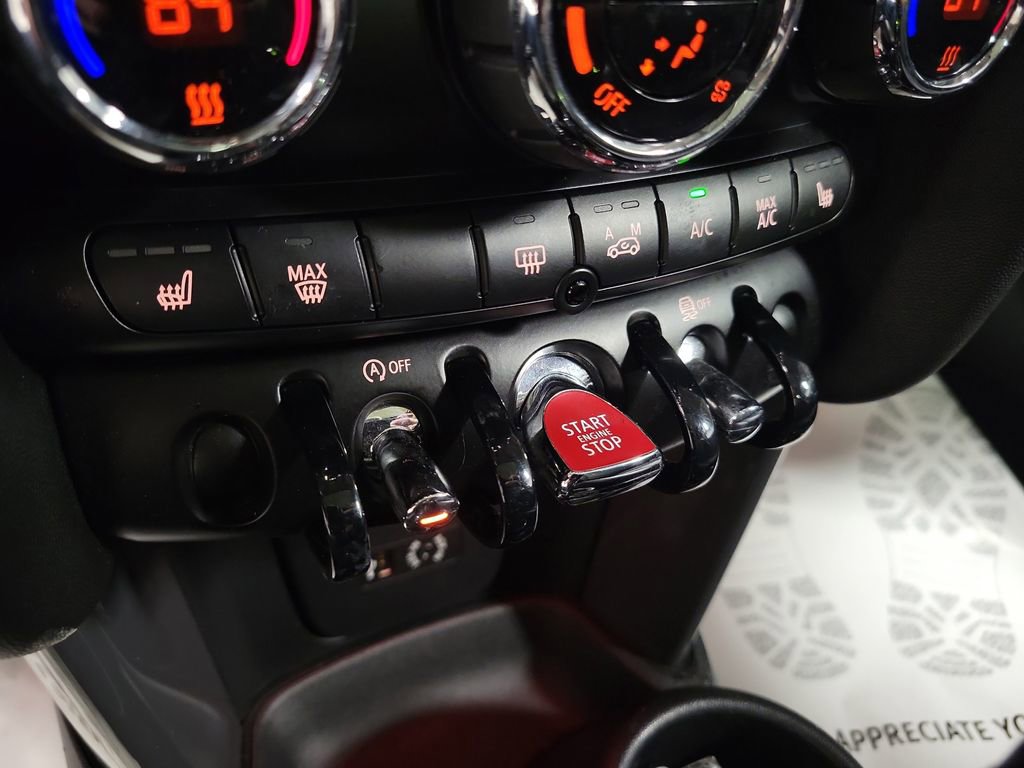 Used 2015 MINI Cooper 2-Door Hardtop image 16