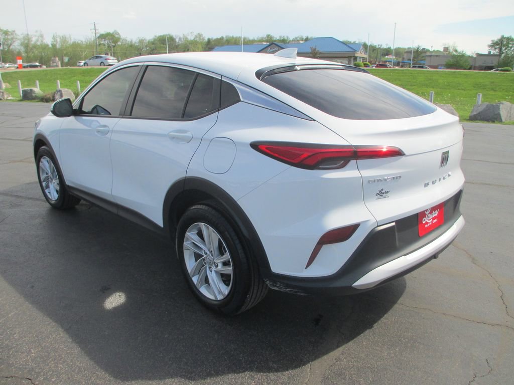 Used 2024 Buick Envista Preferred w/ Convenience II Package image 10