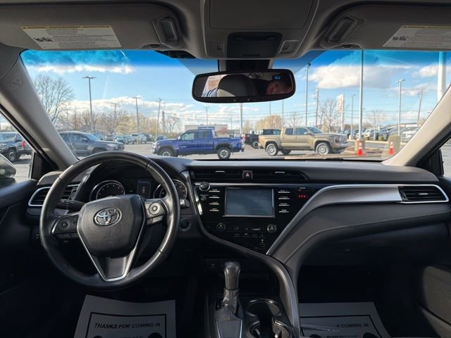 Certified 2018 Toyota Camry SE w/ Convenience Package image 13