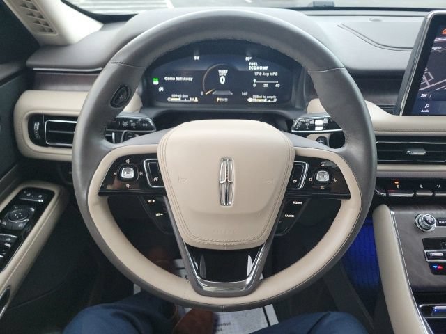 Certified 2024 Lincoln Aviator Reserve w/ Elements Package Plus AWD/4WD image 32