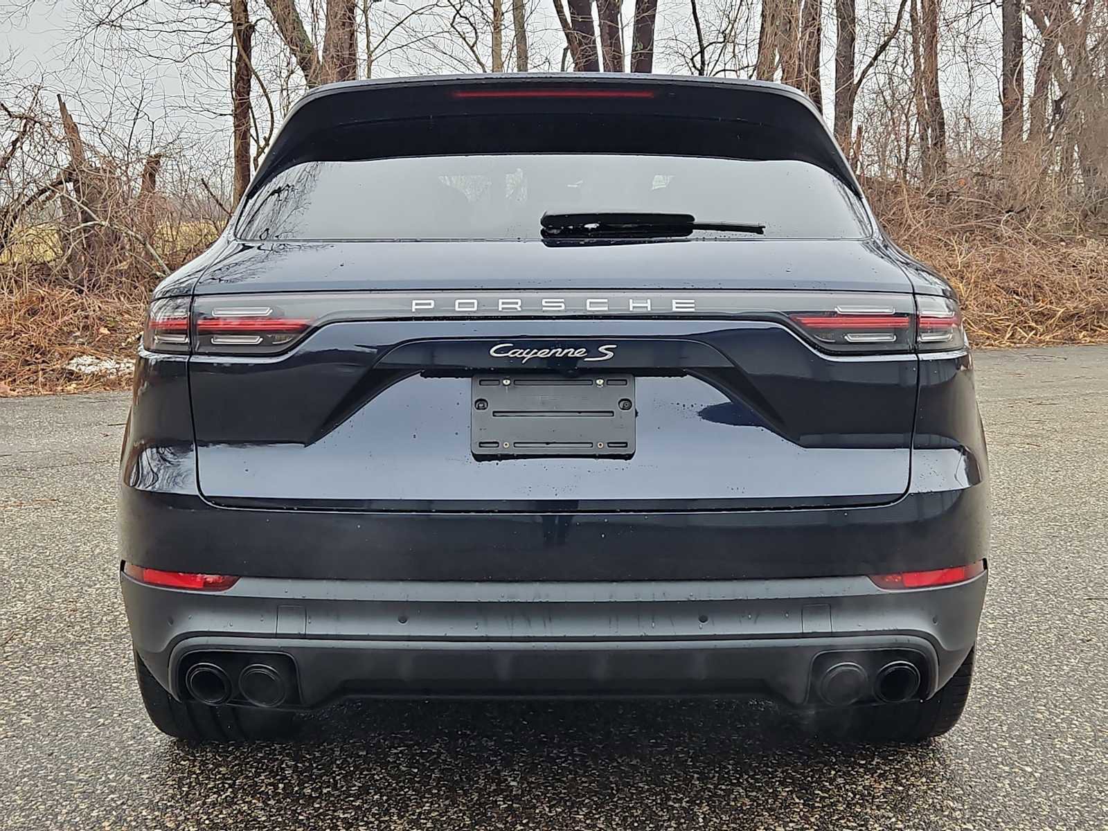 Certified 2023 Porsche Cayenne S image 4