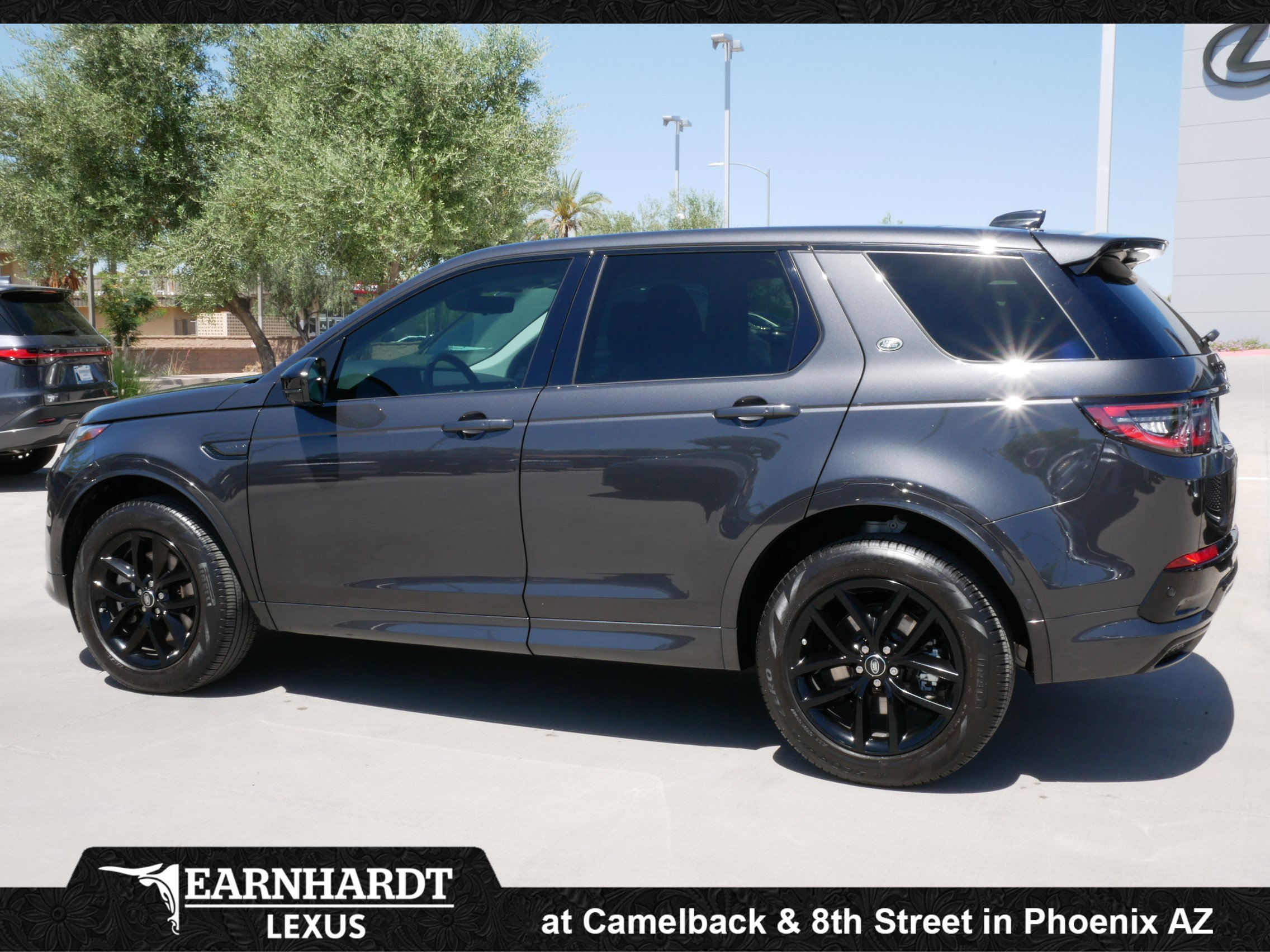 Used 2025 Land Rover Discovery Sport S image 5