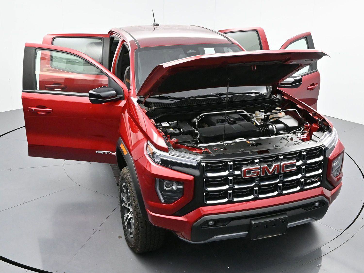 Used 2024 GMC Canyon AT4 w/ Canyon Safety Plus Package AWD/4WD image 37