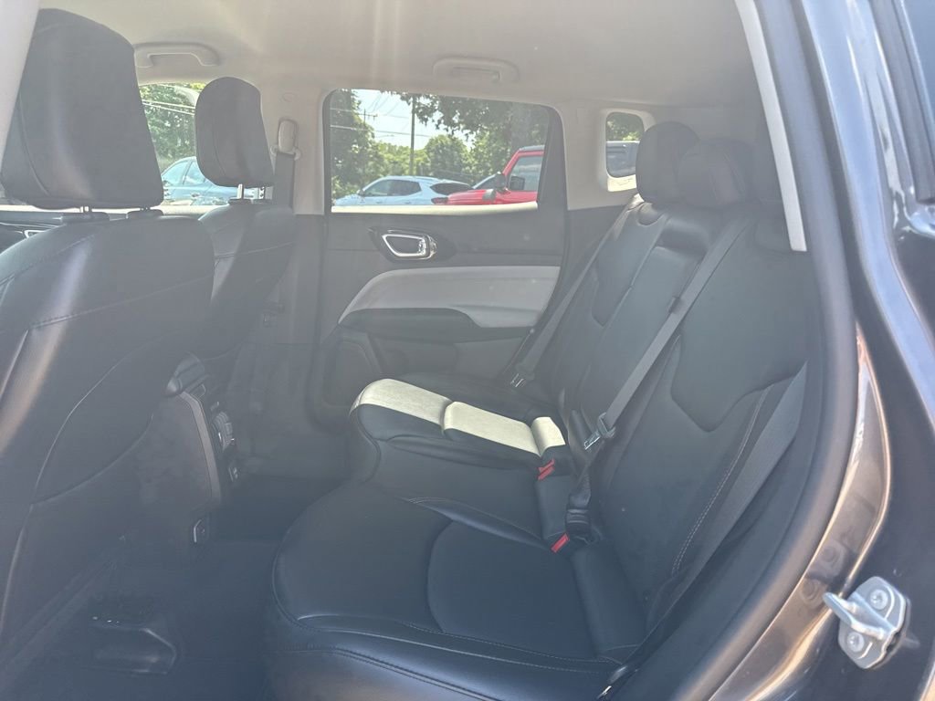 Used 2022 Jeep Compass Limited AWD/4WD image 10
