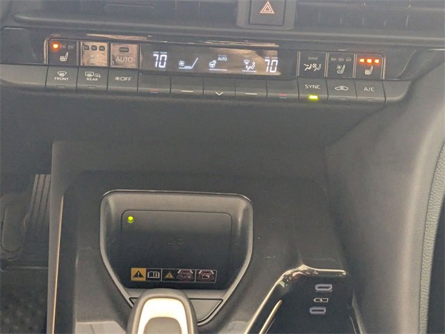 Used 2025 Toyota Crown XLE image 20