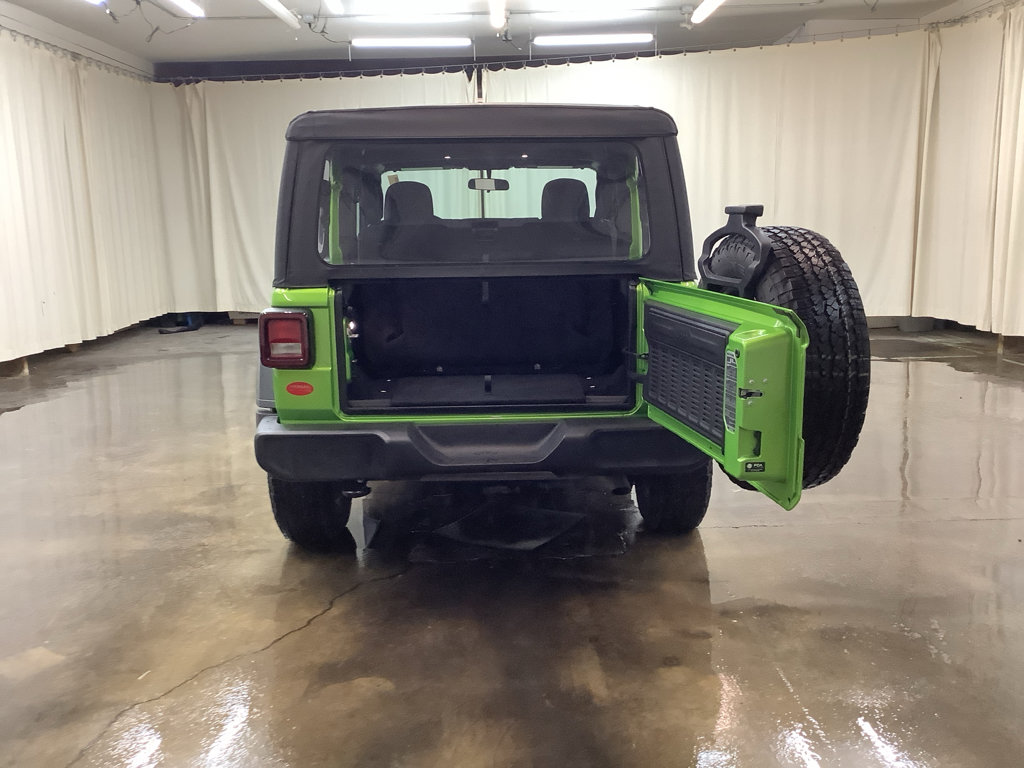 Used 2025 Jeep Wrangler Sport image 11