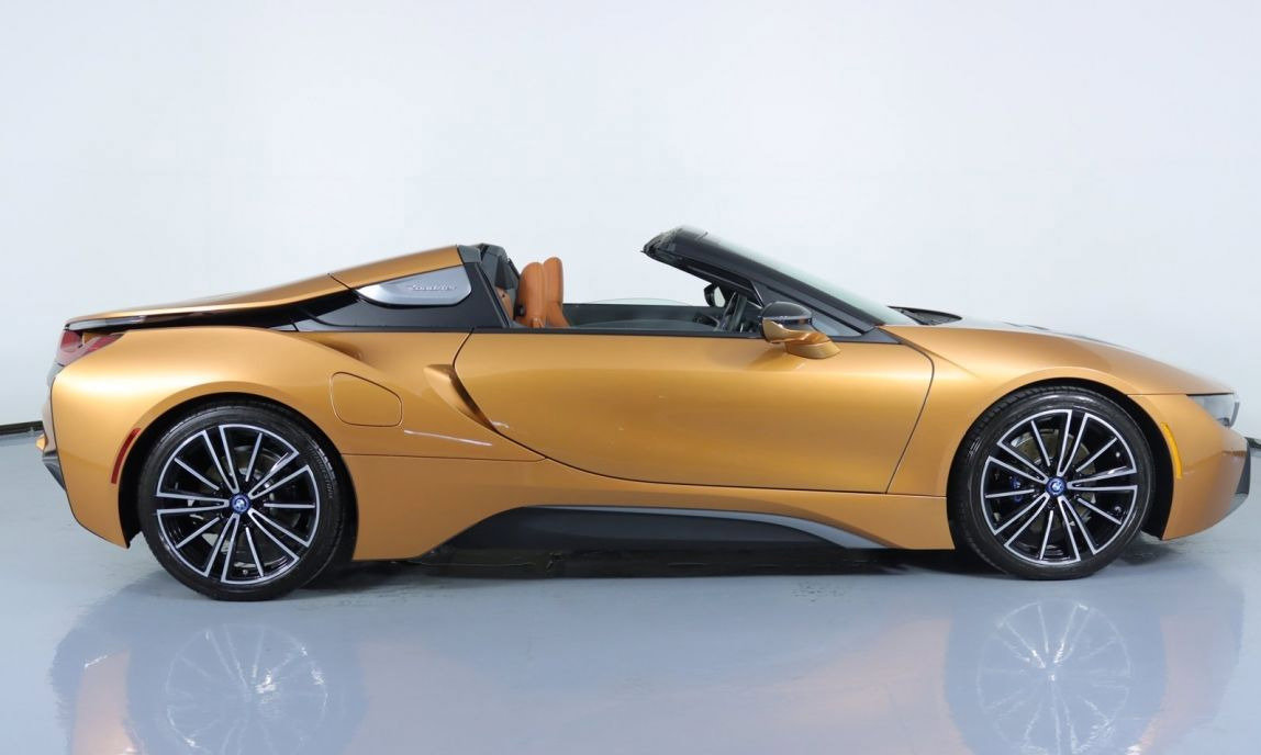 Used 2019 BMW i8 Roadster AWD/4WD image 6