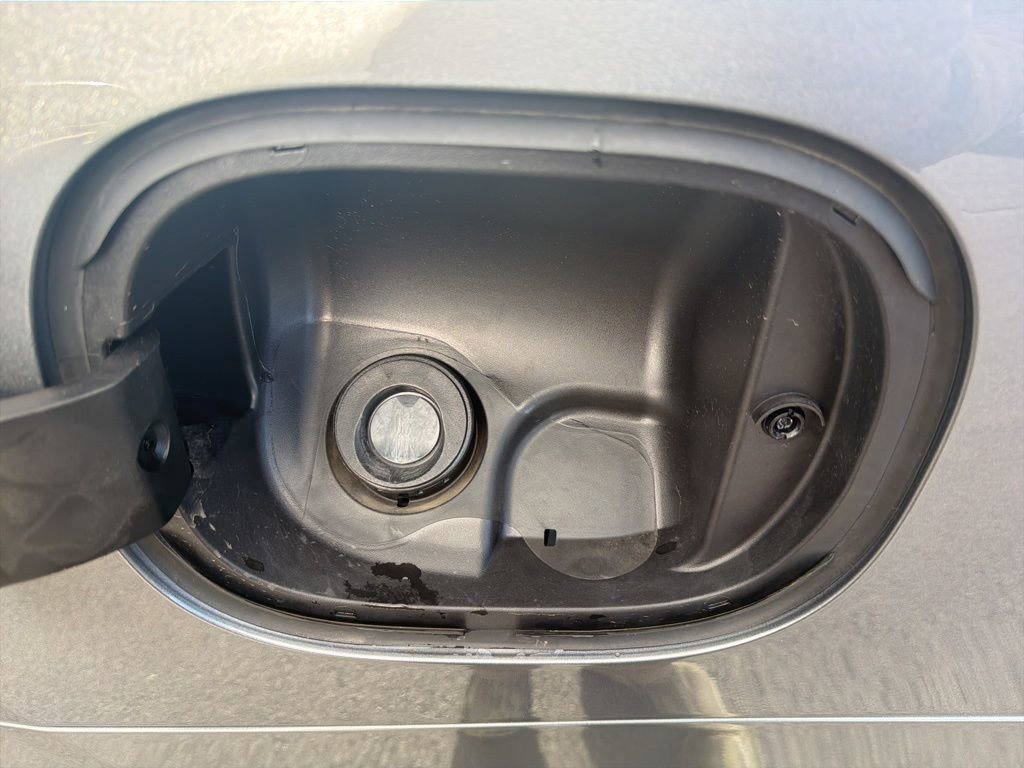 Used 2021 Chevrolet Suburban LT w/ Rear Media and Nav Package image 32