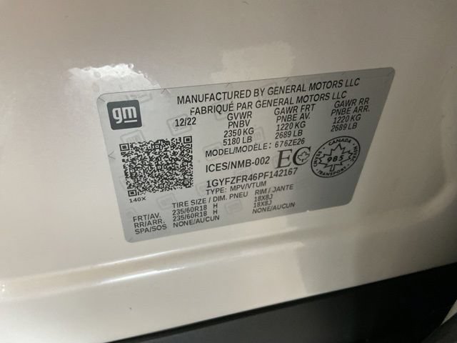 Used 2023 Cadillac XT4 Sport w/ Sun And Sound Package AWD/4WD image 23