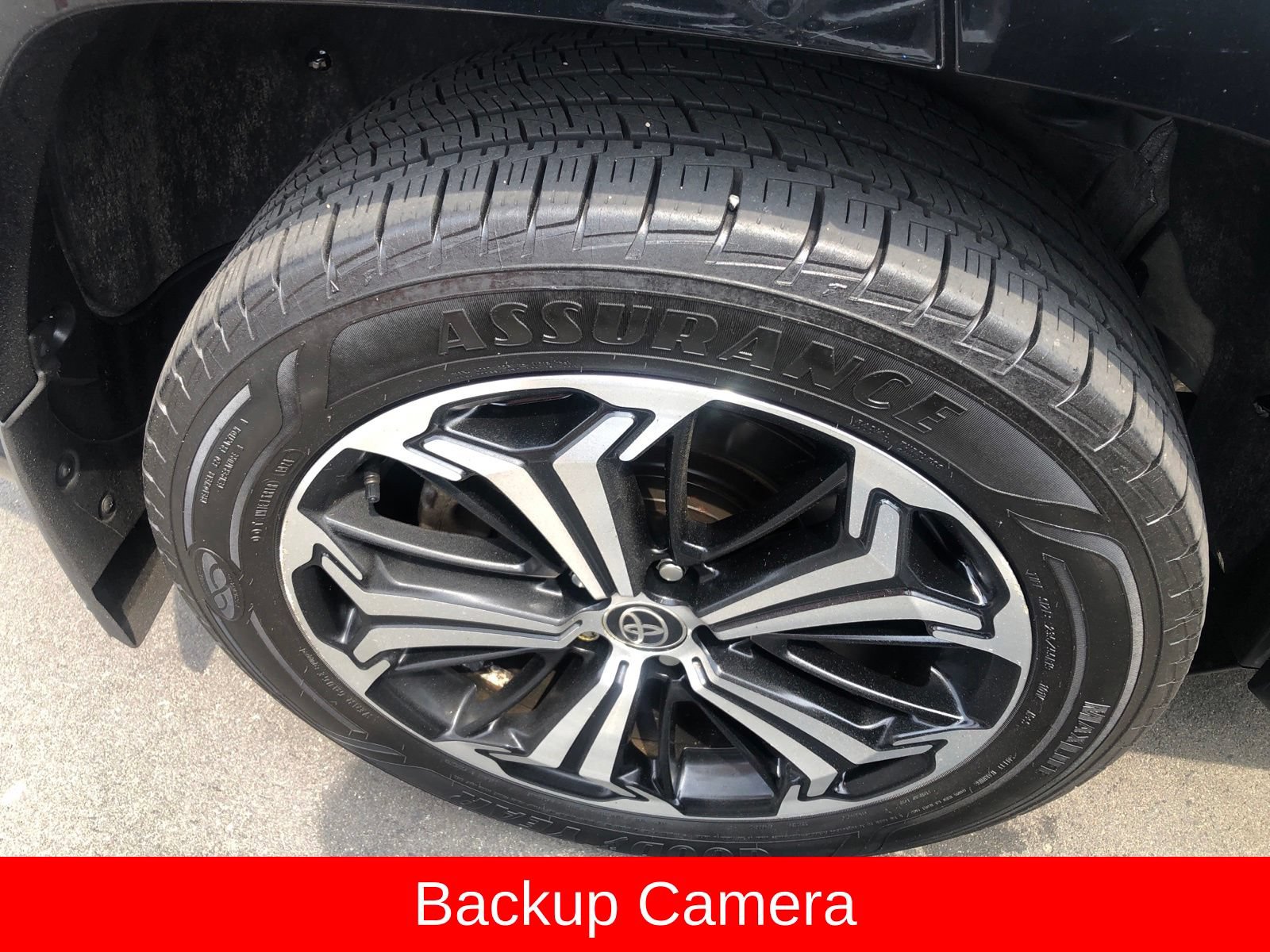 Used 2021 Toyota RAV4 XSE w/ Premium Package AWD/4WD image 4