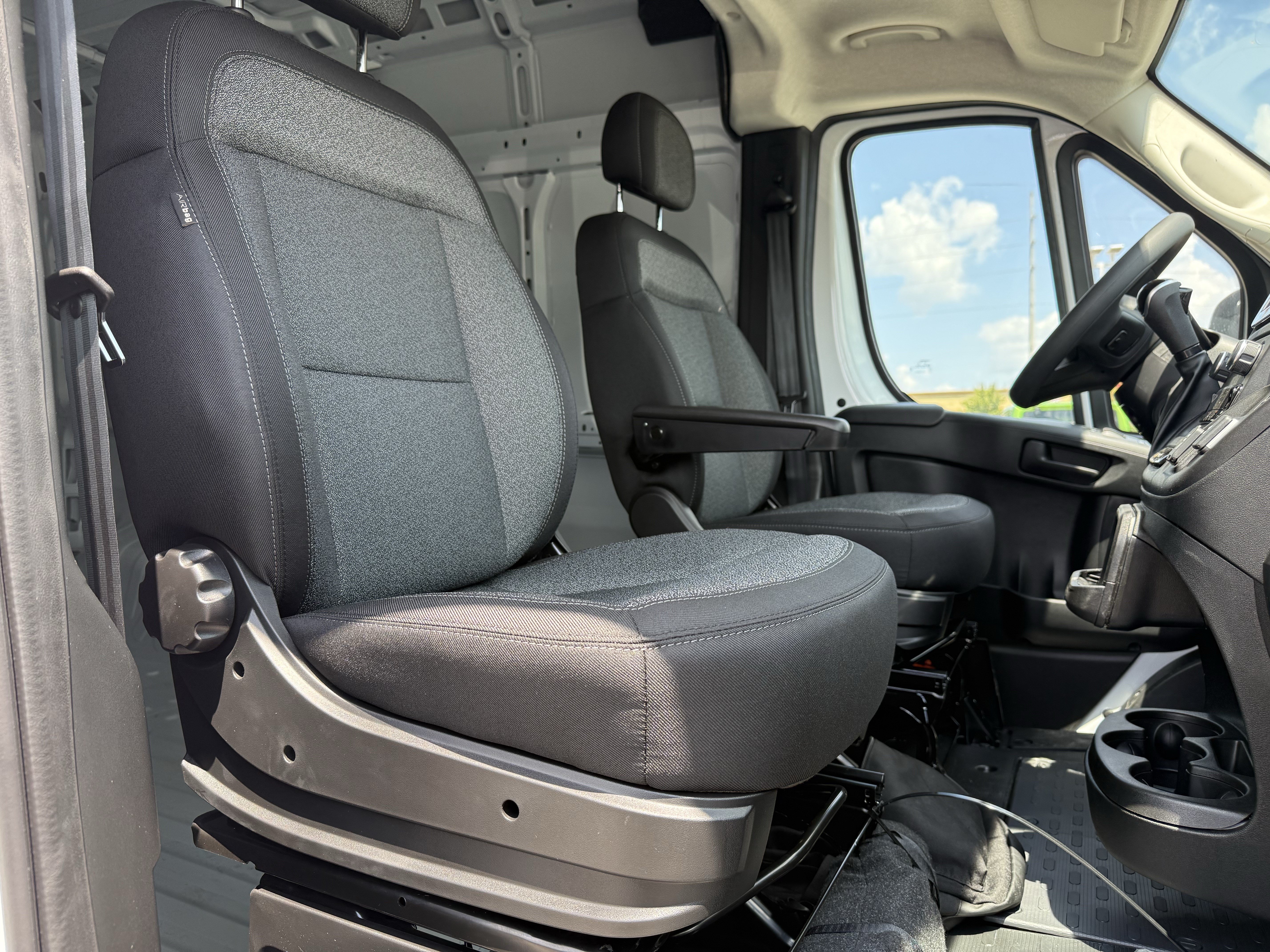 New 2026 RAM ProMaster 1500 w/ Convenience Group FWD image 30