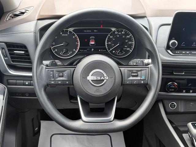 Used 2023 Nissan Rogue SV AWD/4WD image 35