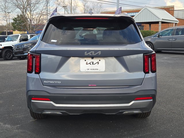 Used 2025 Kia Sorento S w/ Panoramic Sunroof Package FWD image 7