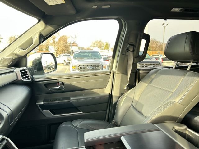 Used 2024 Toyota Sequoia Platinum image 36