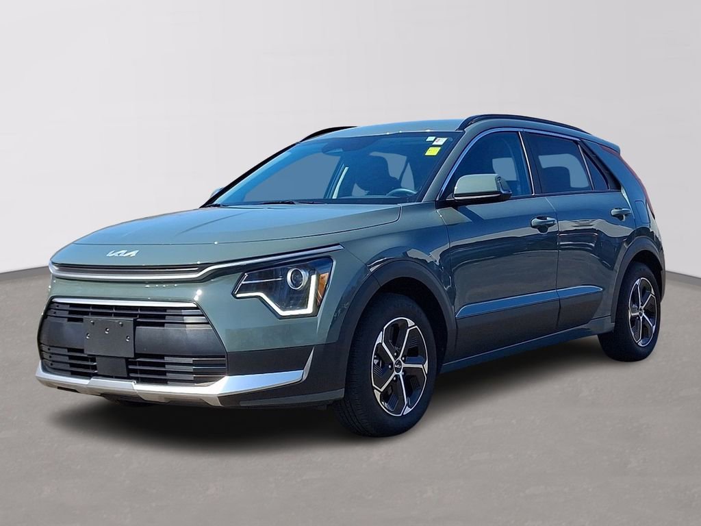 Certified 2025 Kia Niro EX image 3