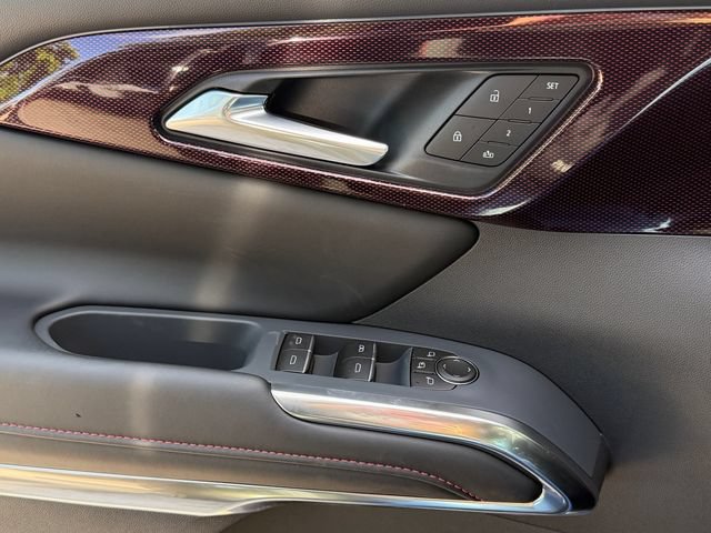 New 2027 Chevrolet Traverse RS FWD image 23
