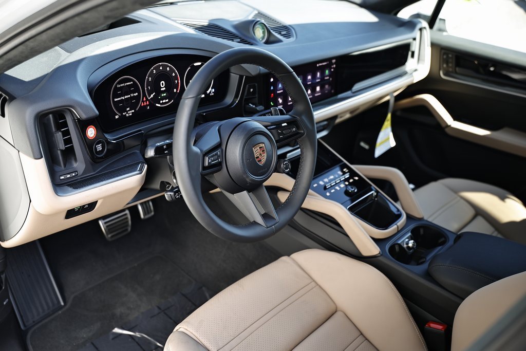 New 2026 Porsche Cayenne S image 4