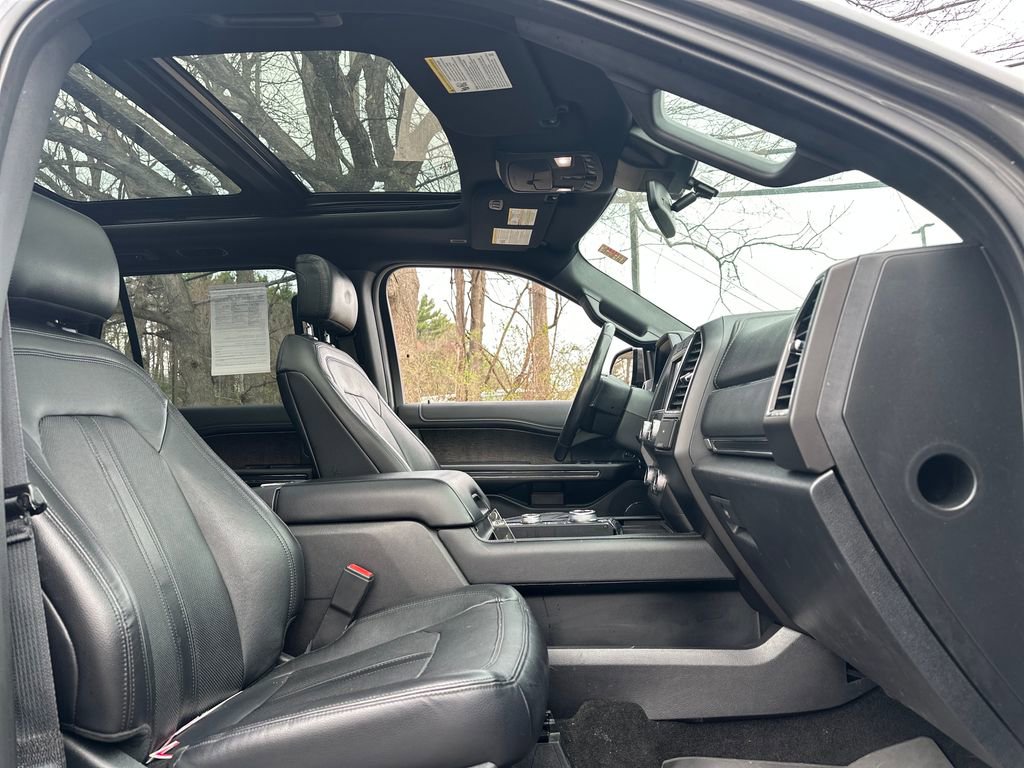 Used 2019 Ford Expedition Limited w/ Equipment Group 302A image 16