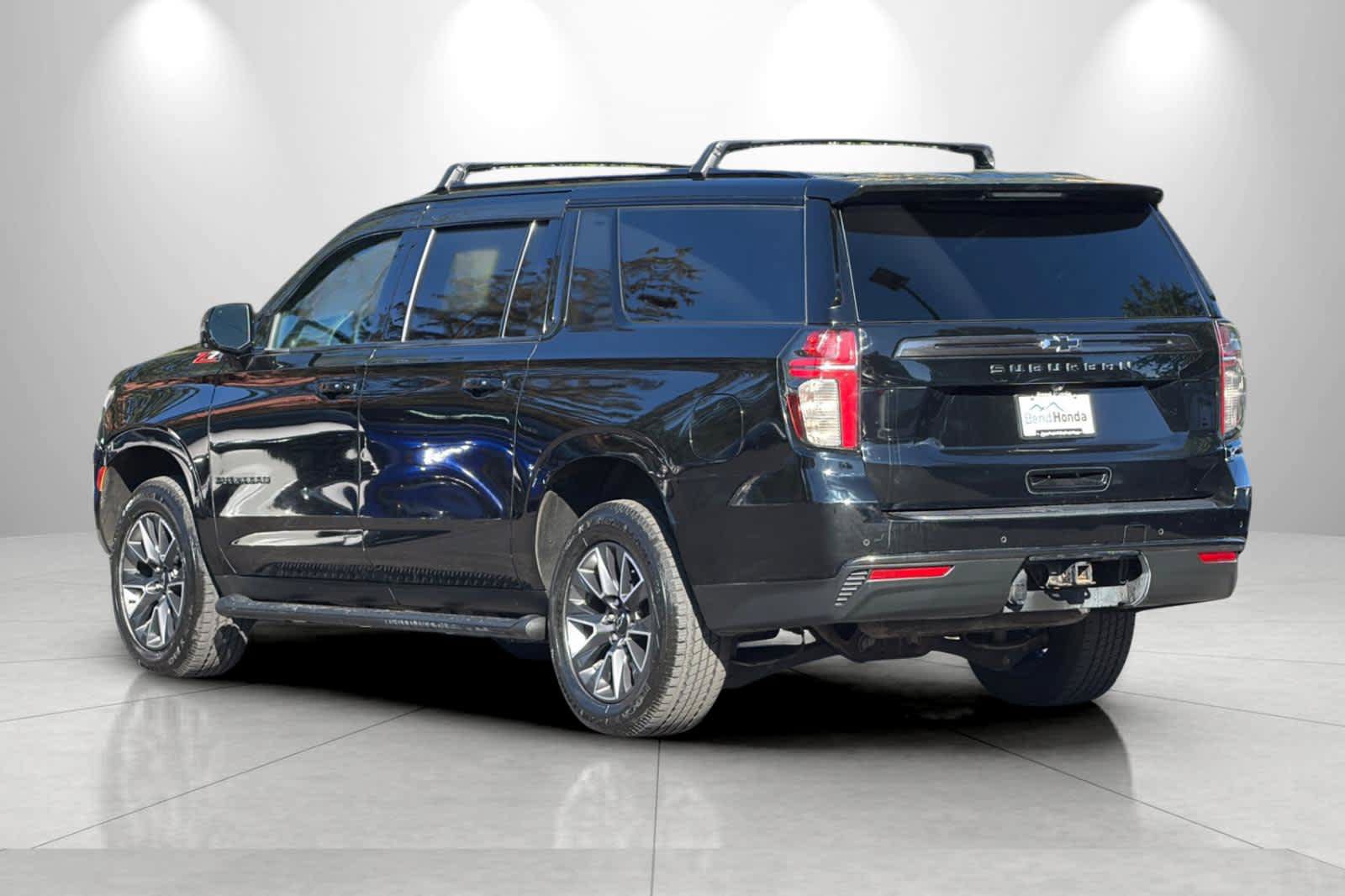 Used 2021 Chevrolet Suburban Z71 w/ Z71 Signature Package AWD/4WD image 6