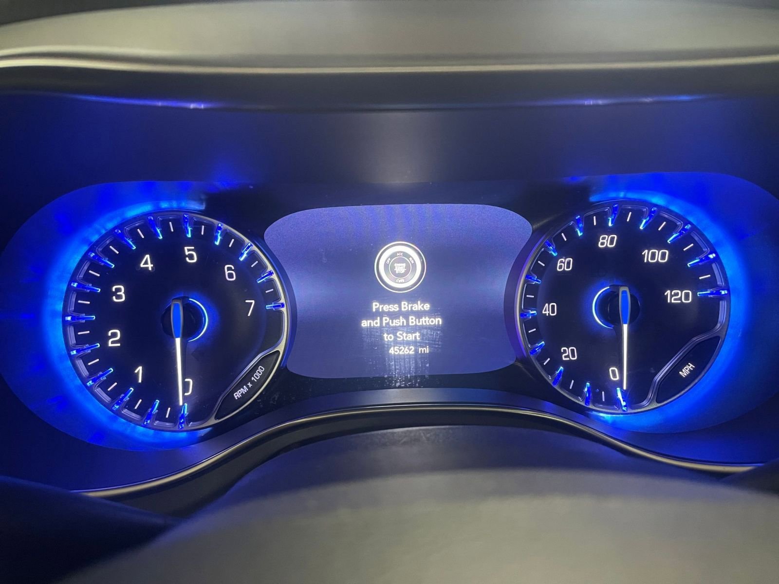 Used 2025 Chrysler Pacifica Limited image 46