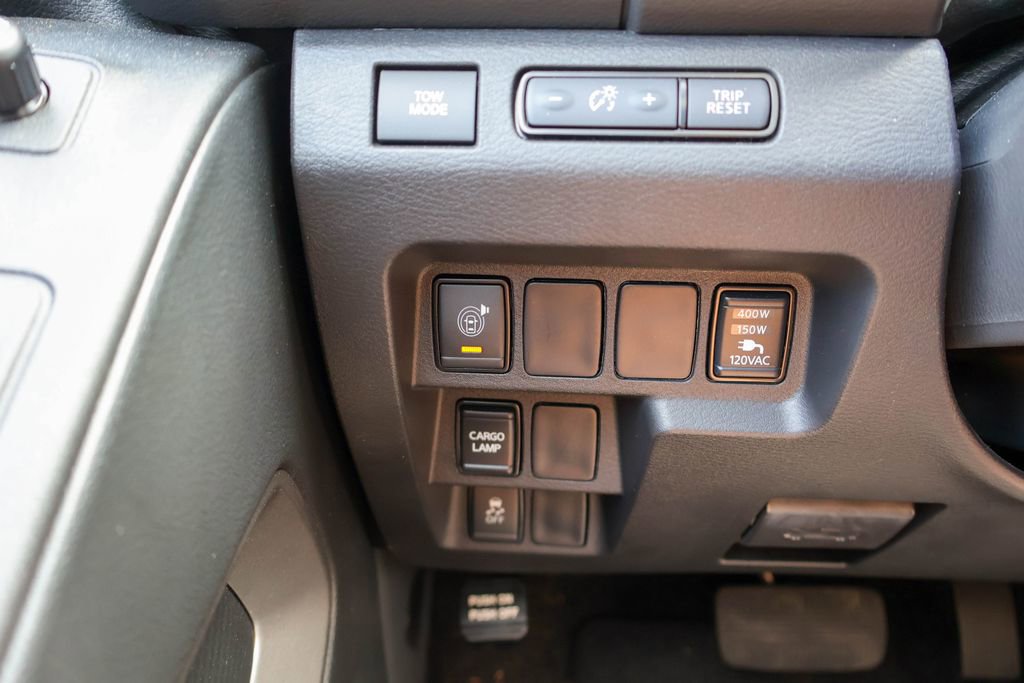 Certified 2025 Nissan Frontier SV w/ SV Convenience Package RWD image 17